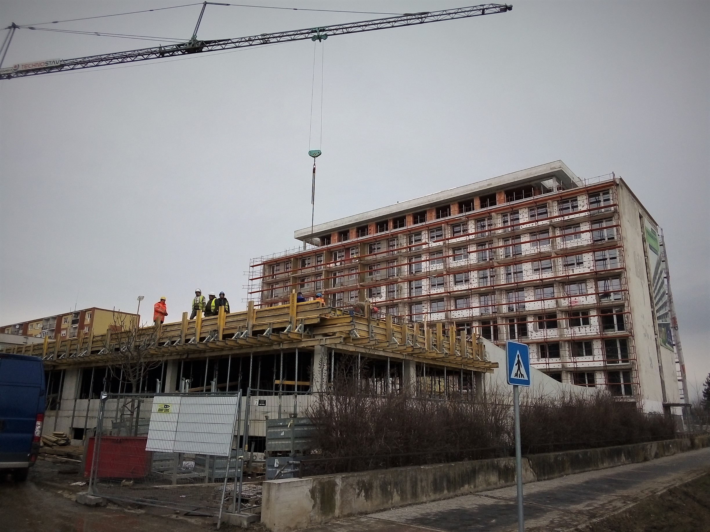 Nadstavba, stavebné úpravy a parkovací dom, bytový dom Galéria City, Považská 40/B, Košice