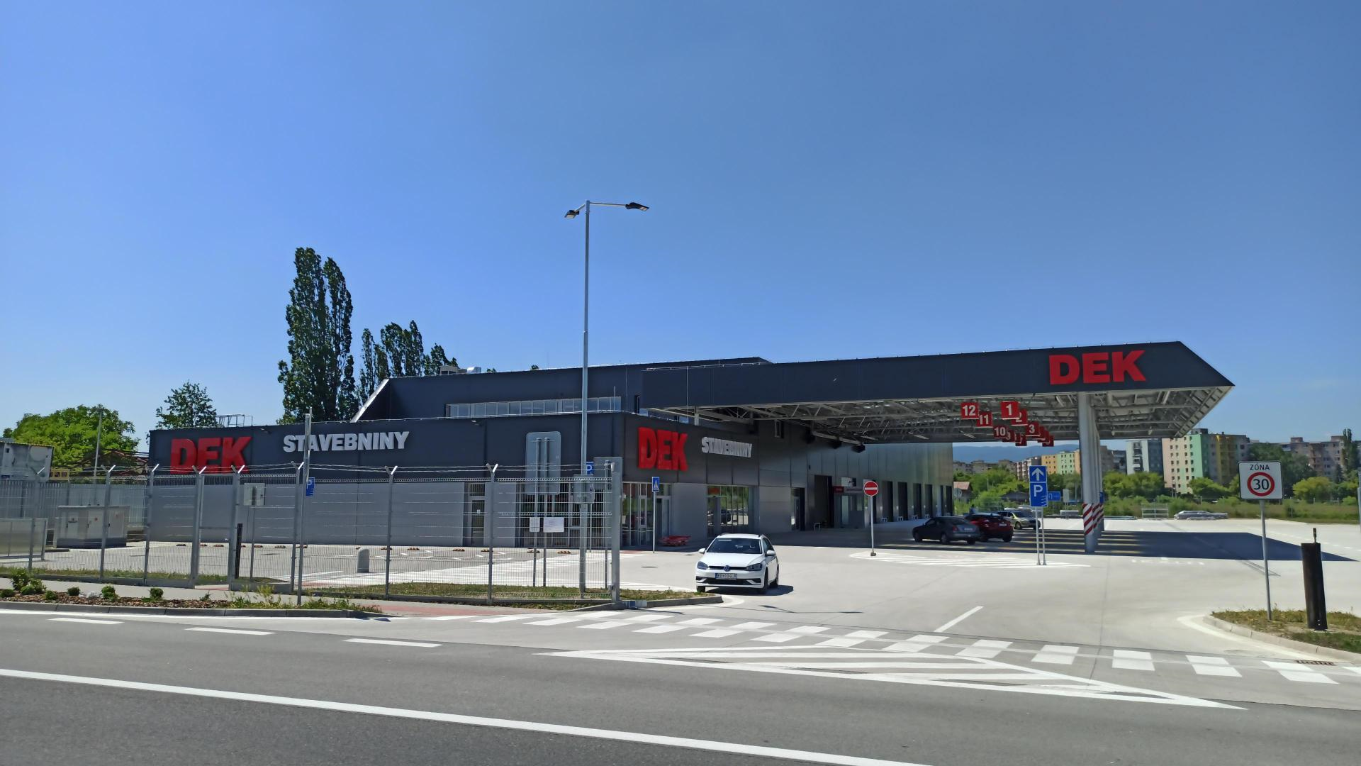 Sales center for the house and garden, Košice